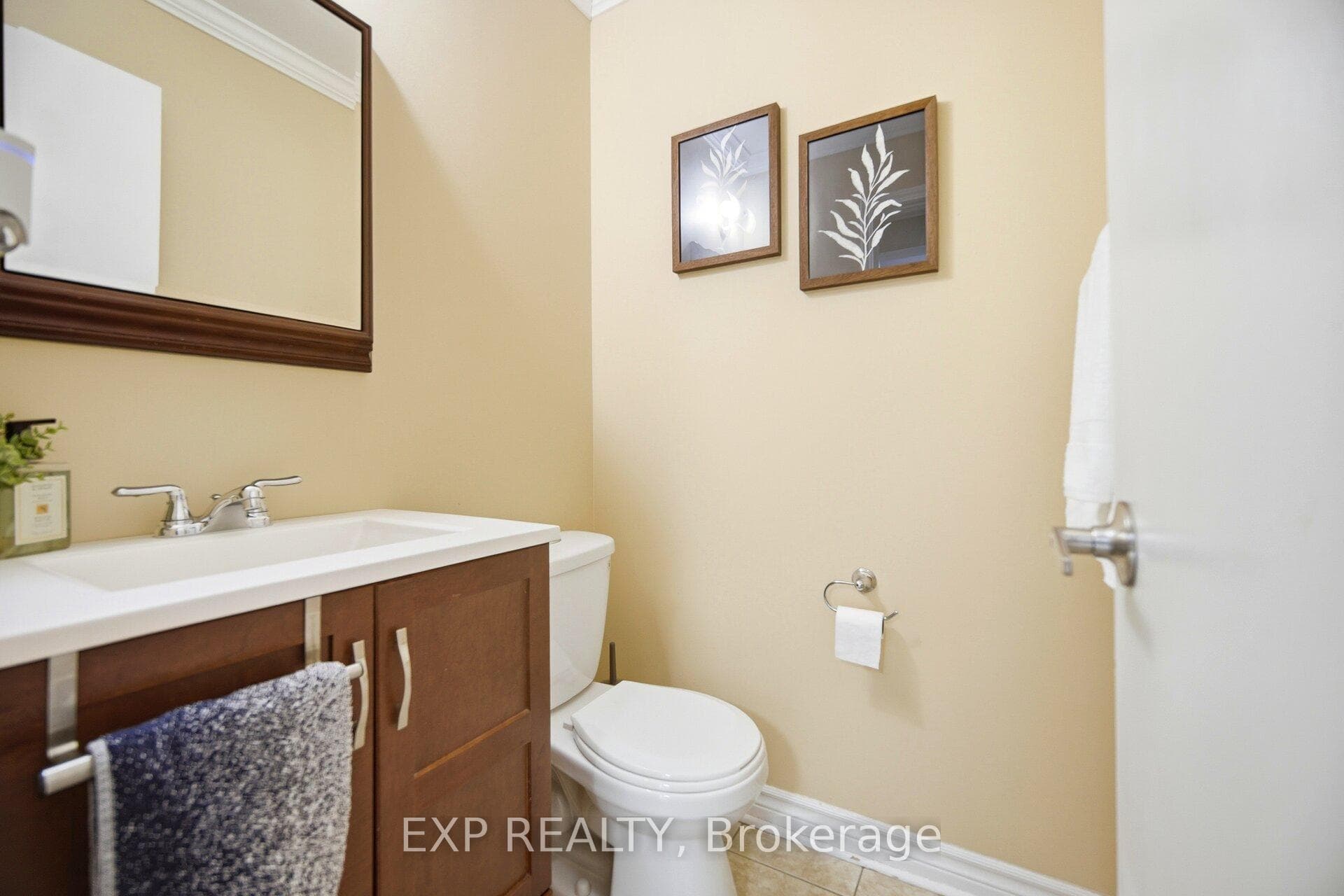 7 Ferri Crescent photo 14