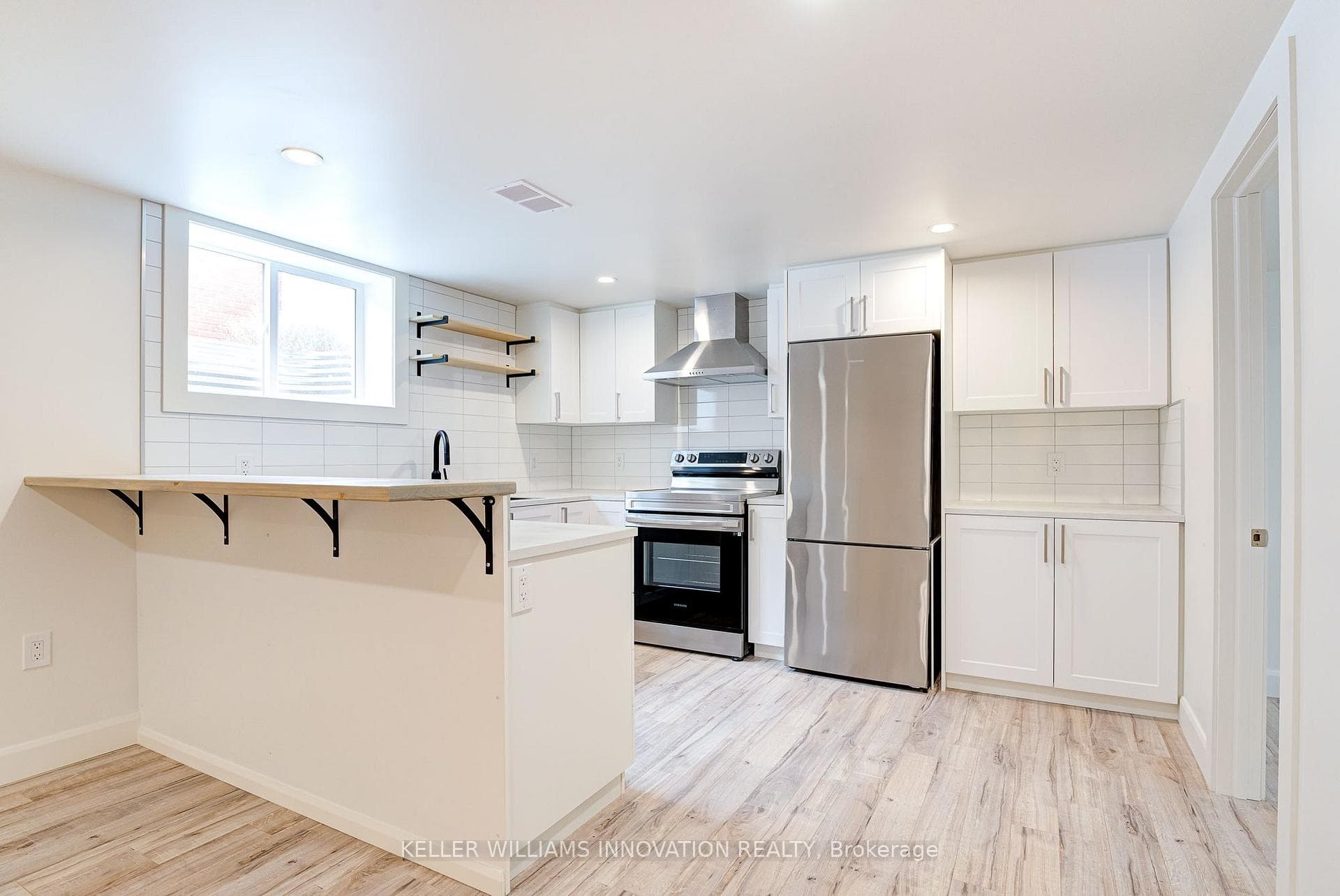 81 Culver Crescent Unit B photo 10