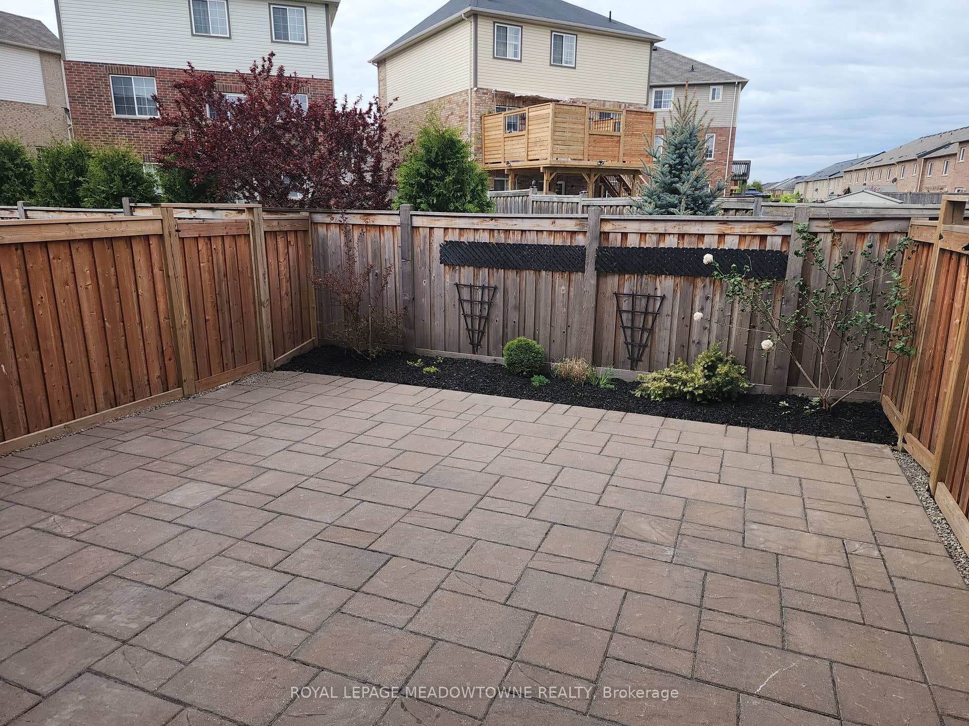 510 Laking Terrace photo 20