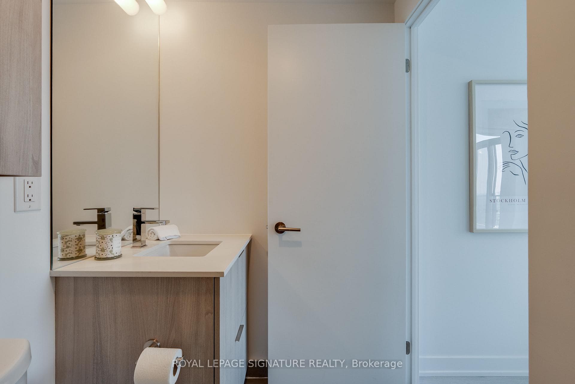 47 Mutual Street Unit 3204 photo 13