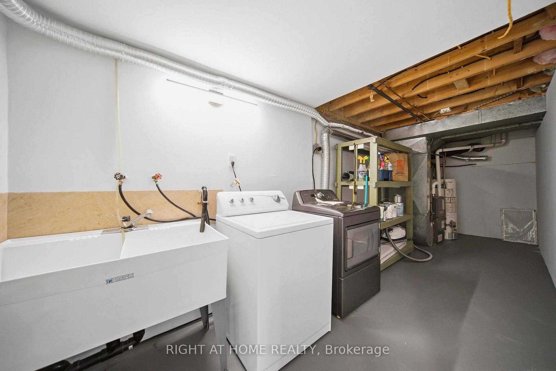 63 Vanguard Drive photo 31