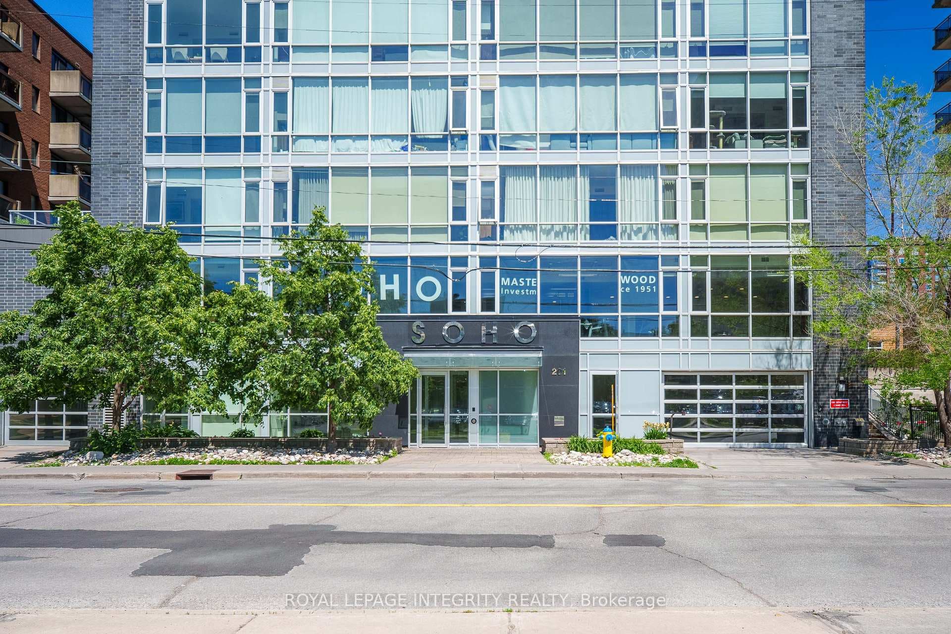 201 Parkdale Avenue Unit 902 photo 3