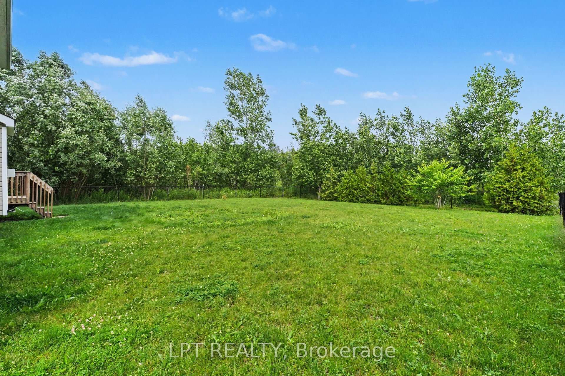 Waterdown 6548 Street photo 29