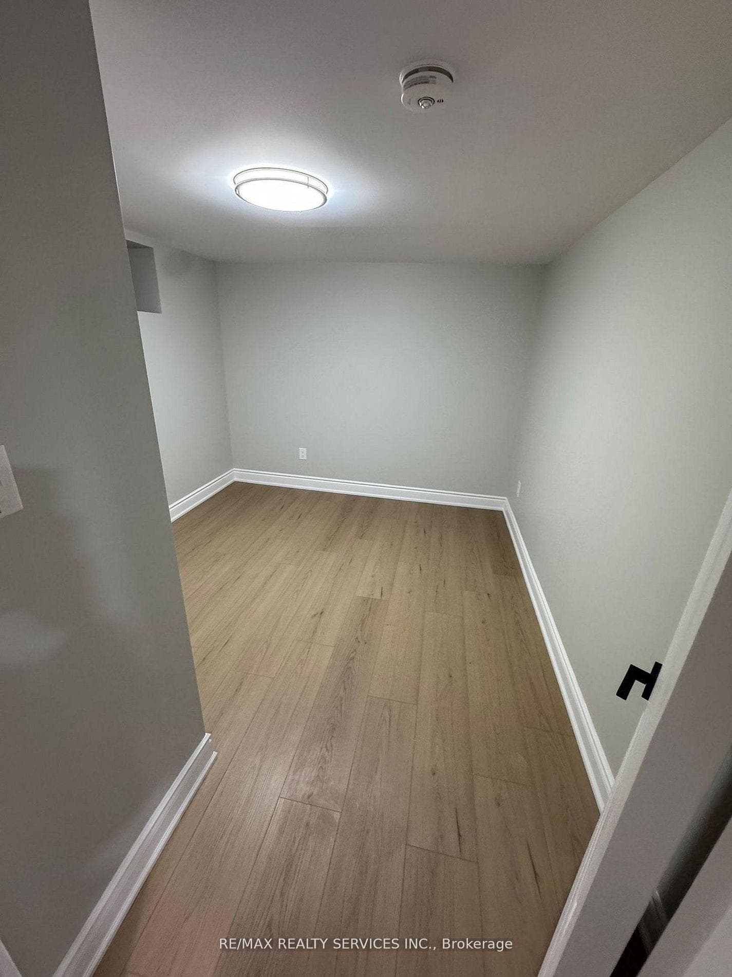 41 Maclaren Avenue Unit BASEMENT photo 4