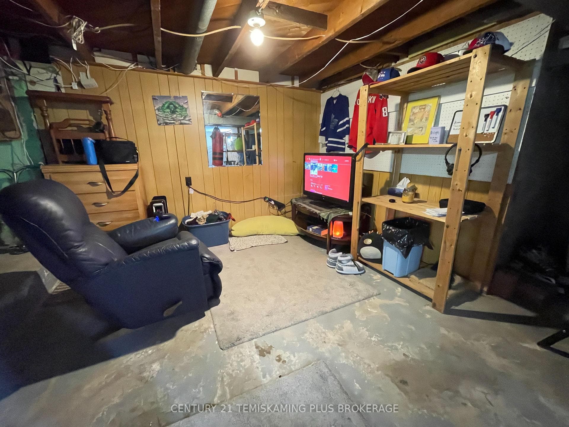 444 Blackwall Street photo 30
