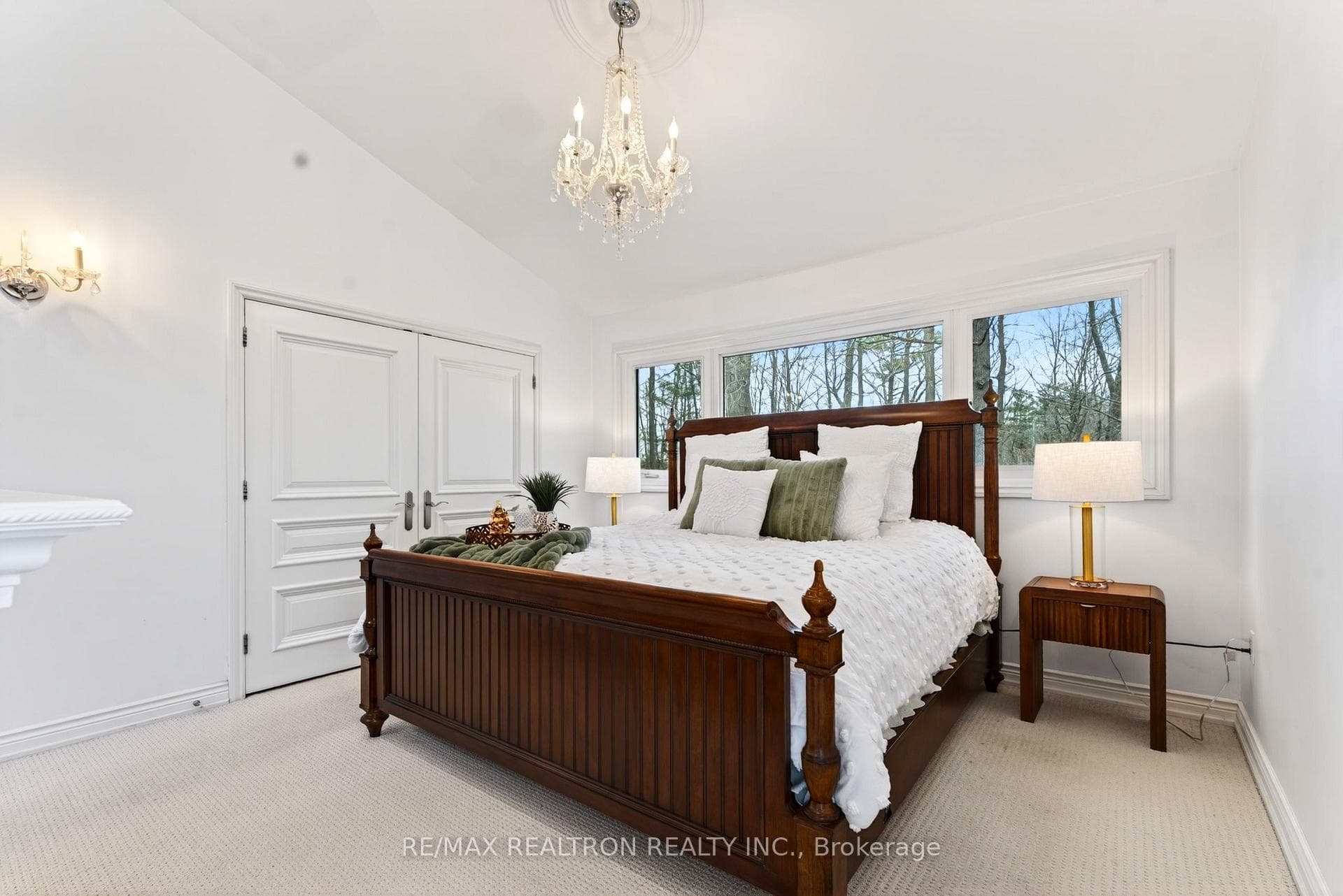 14038 Bayview Avenue photo 17