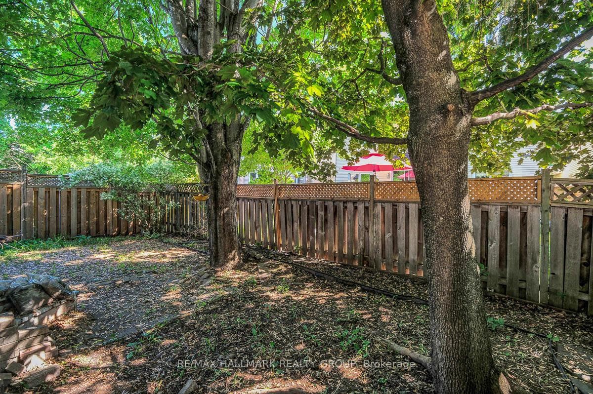 126 Dossetter Way photo 48