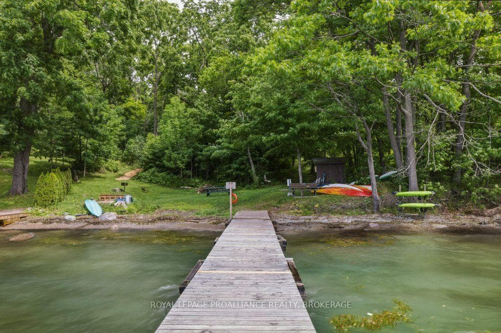 12 Oriole Lane photo 44