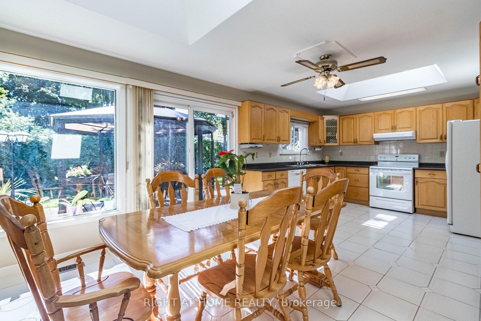 4238 Garnetwood Chase photo 11