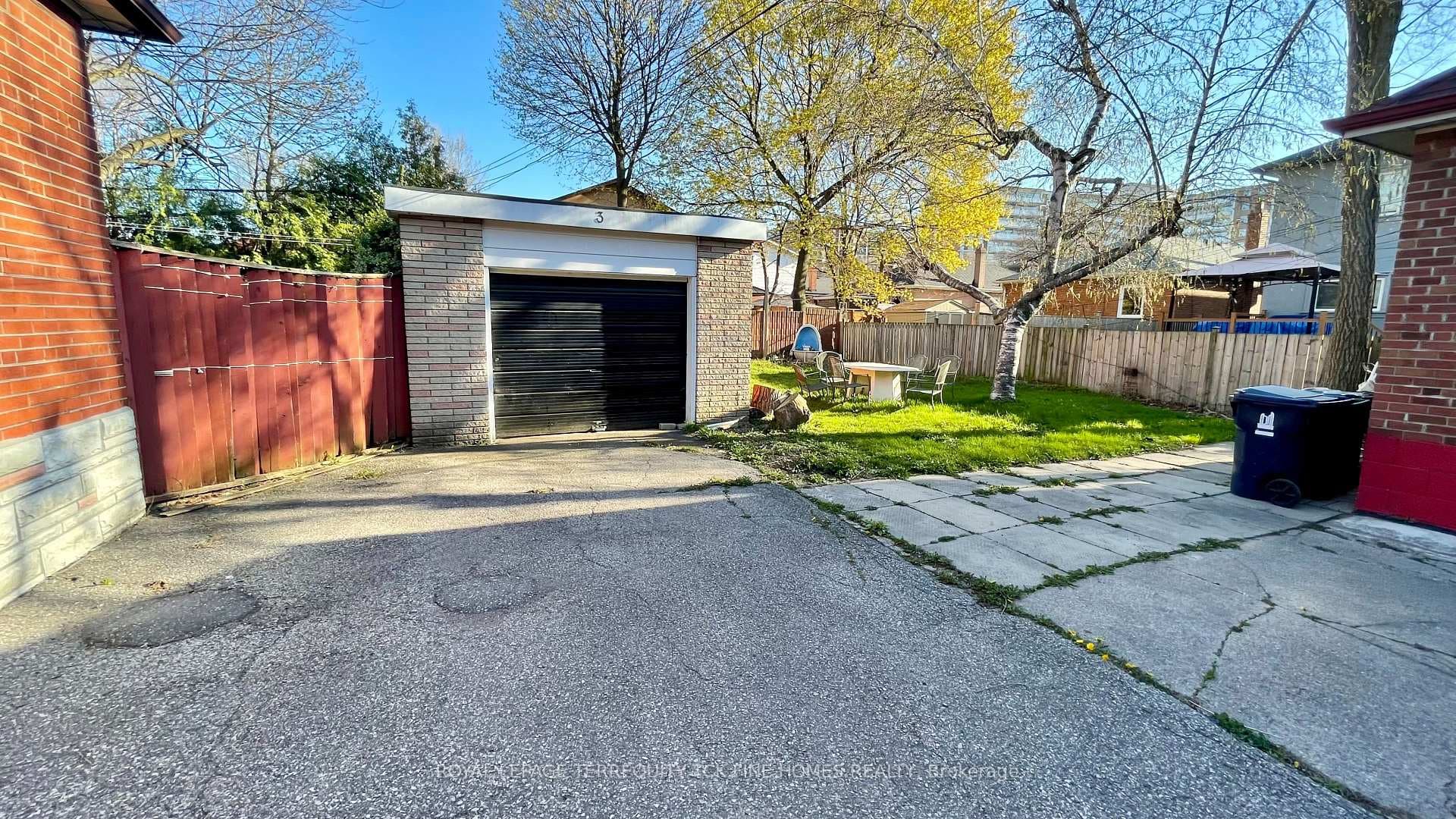 3 Ivordale Crescent Unit Lower photo 19
