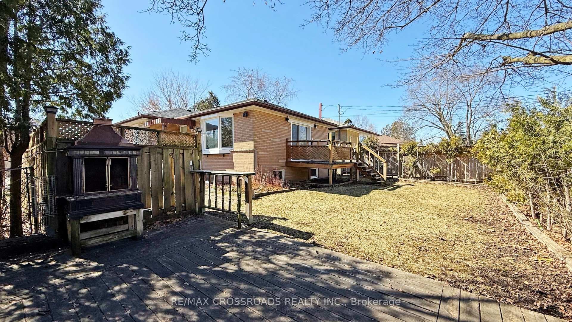 234 Sussex Avenue photo 20