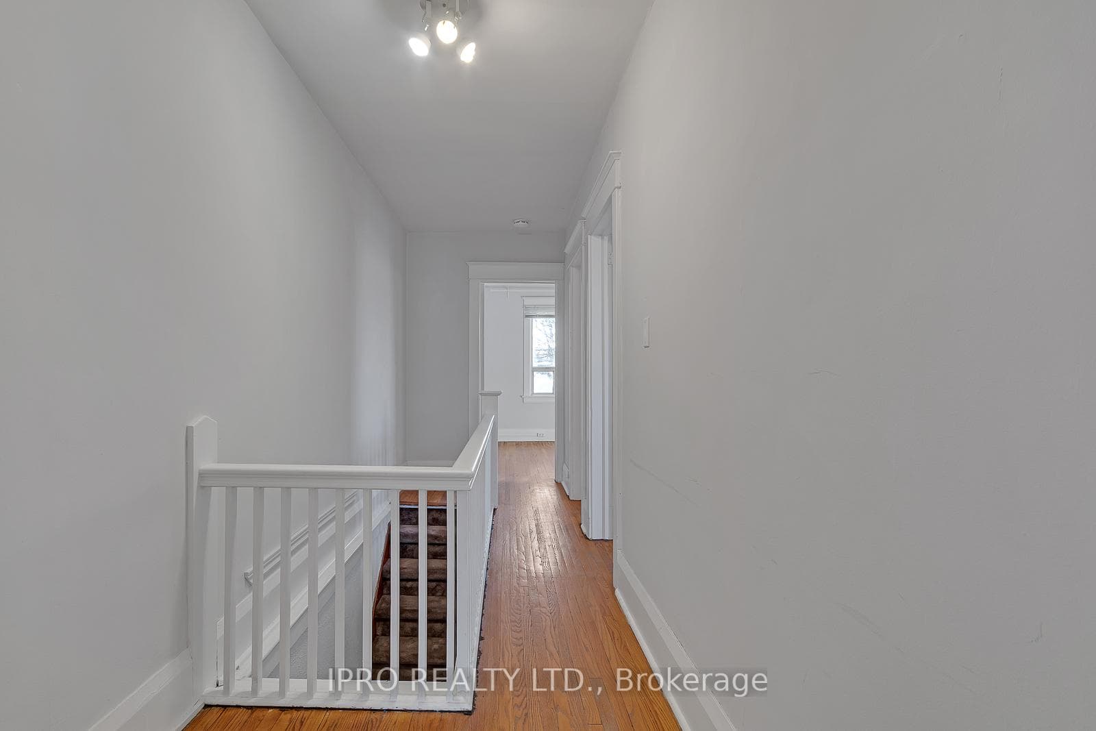 449 Manor Road Unit 2 photo 2