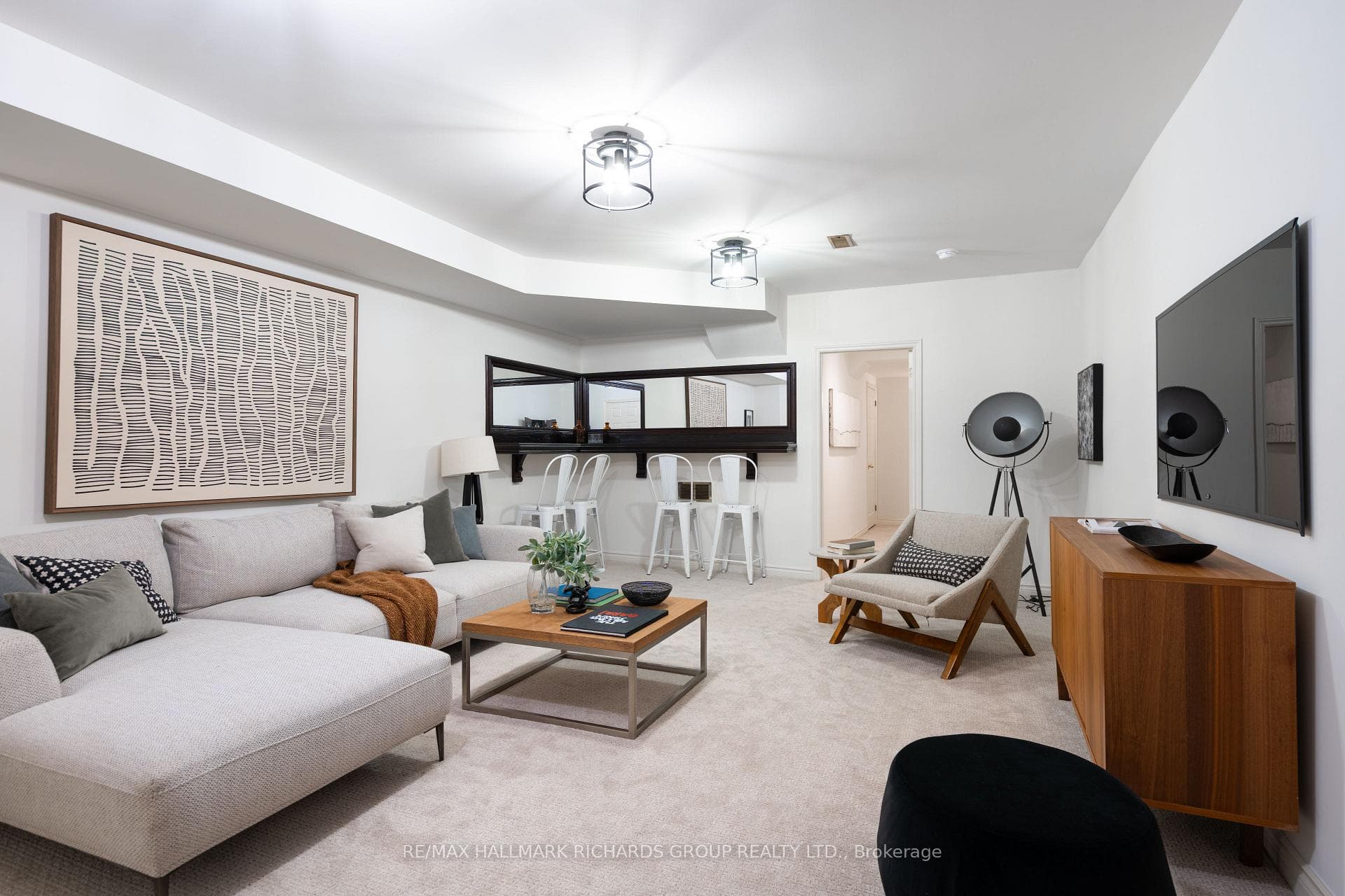 20 Juniper Avenue photo 18