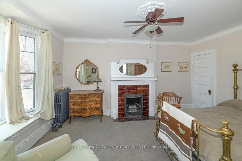 460 Palmerston Boulevard photo 23