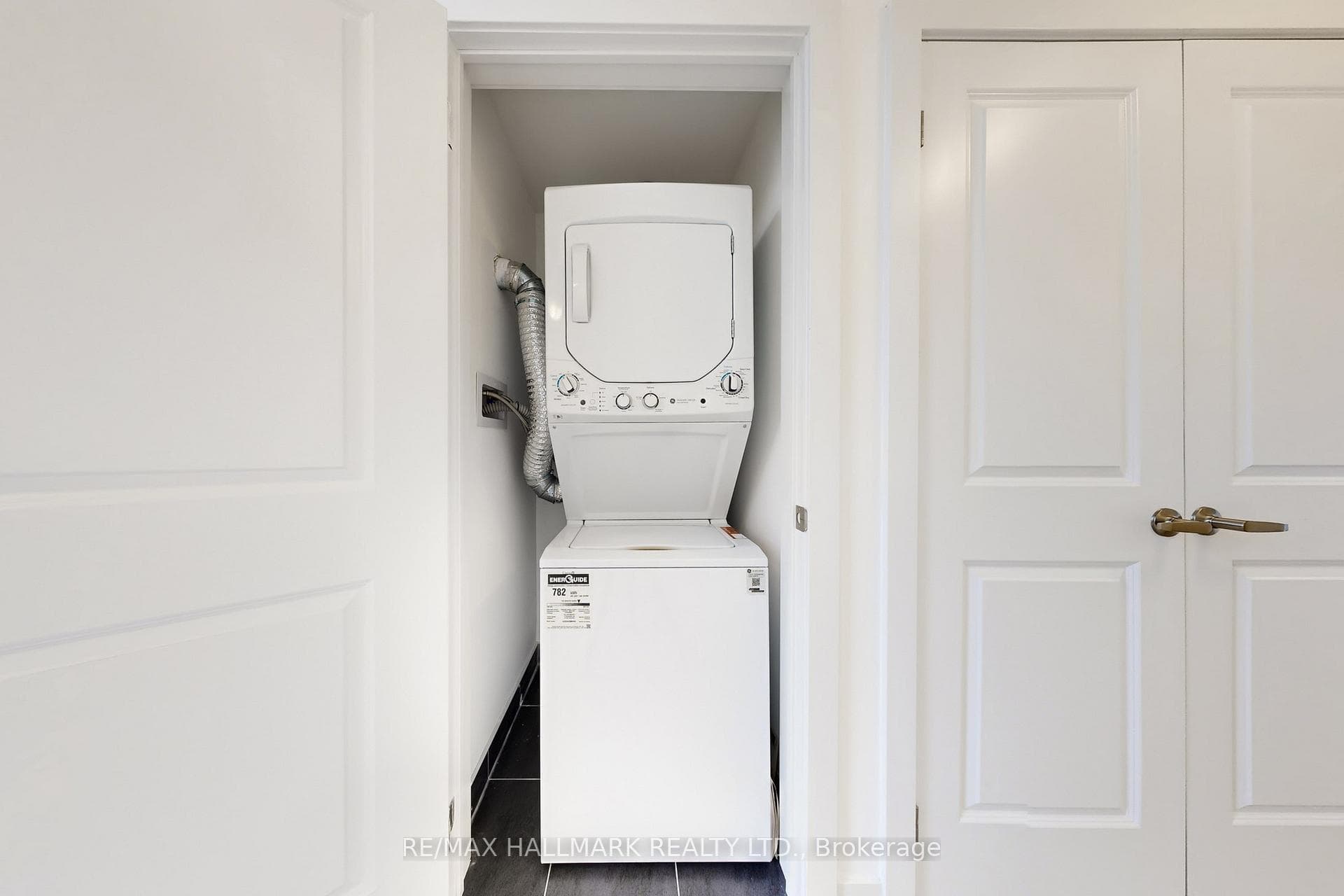 184 Angus Drive Unit 7 photo 39