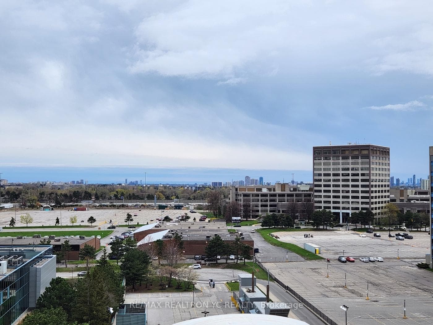 55 Ann O'reilly Road Unit 1005 photo 14