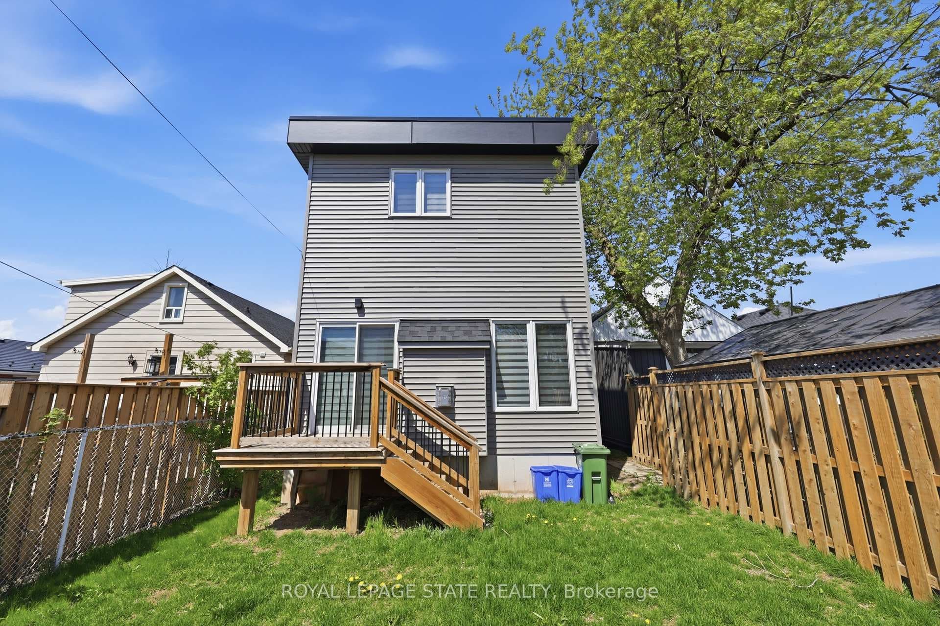 37 Delena Avenue photo 34