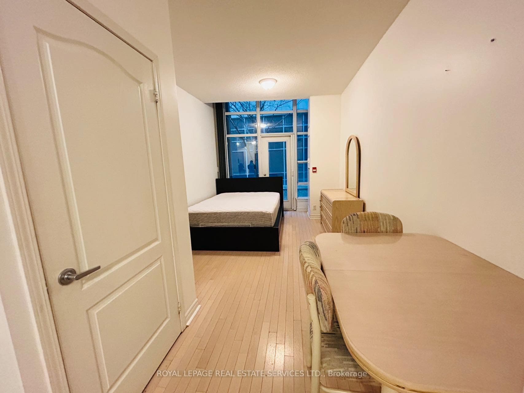 1 Elm Drive Unit 105 photo 5