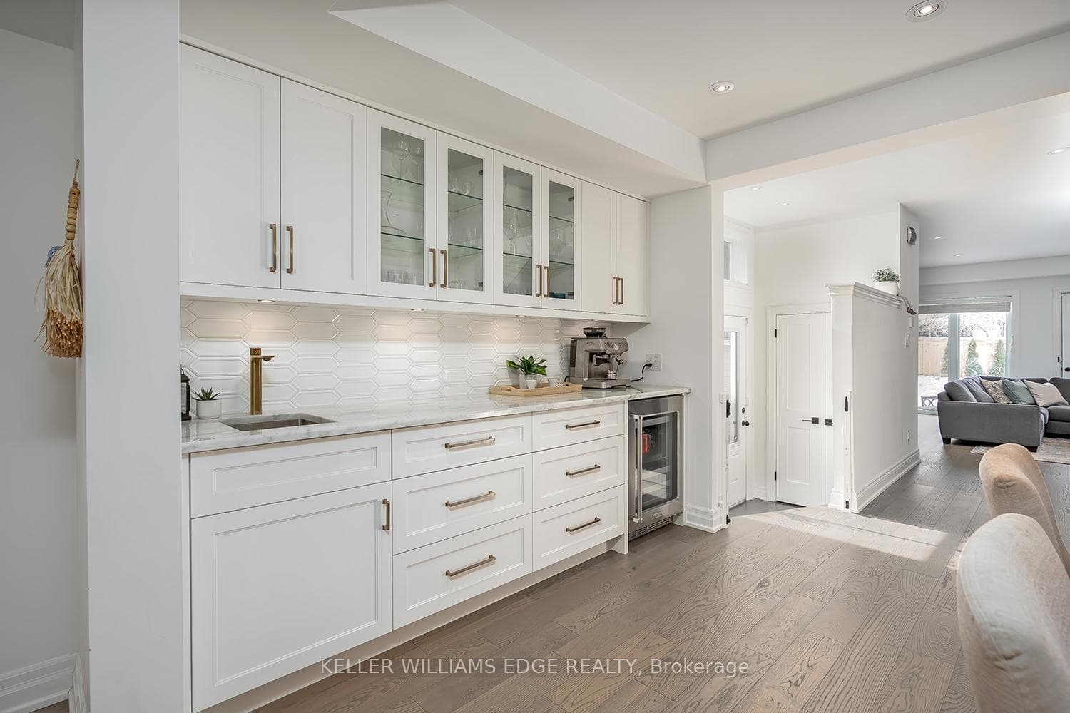 500 Burlington Avenue photo 12