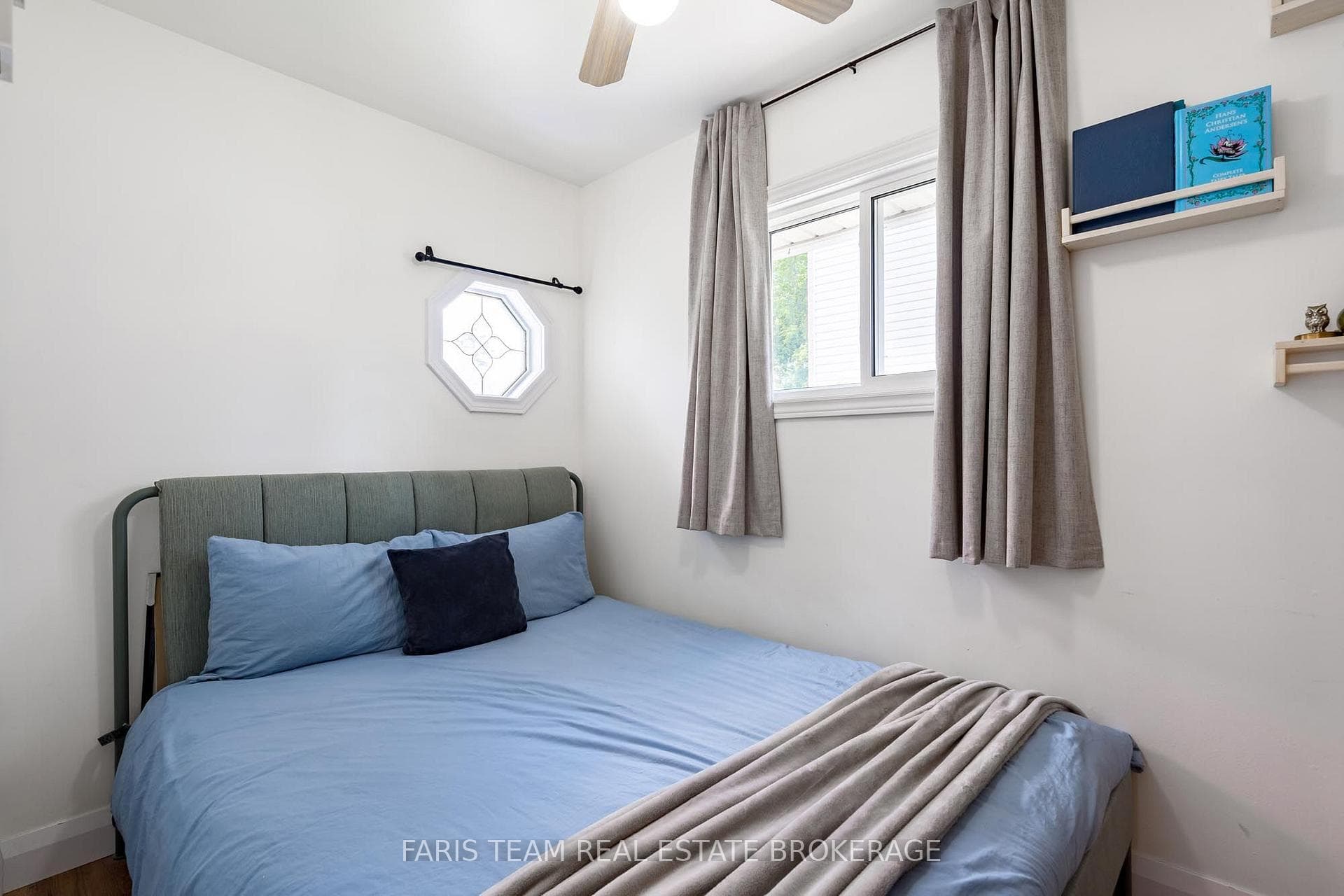 1066 Wood Street photo 14