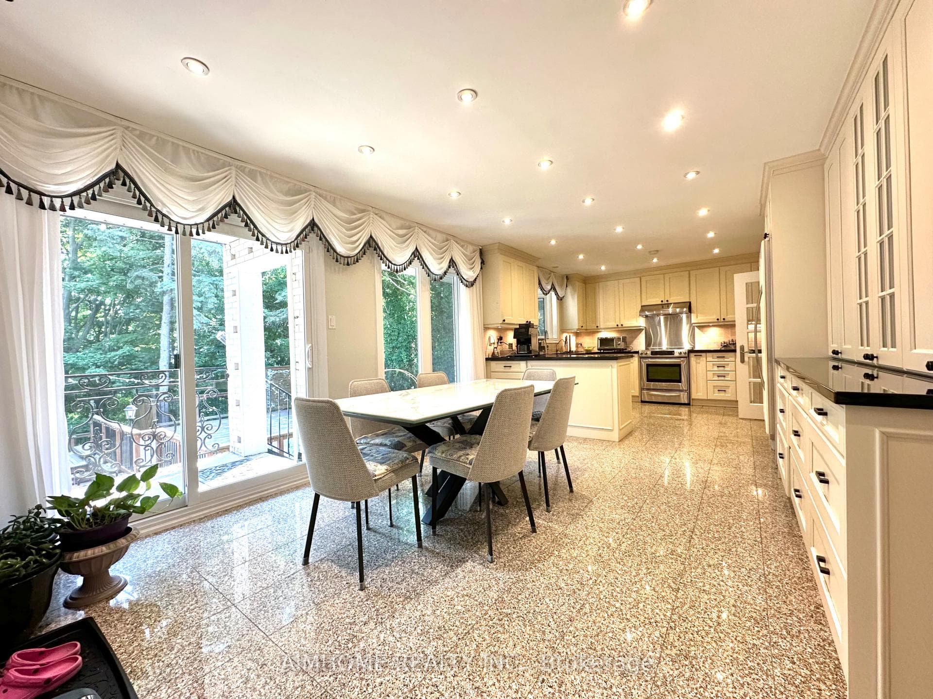 62 Blue Forest Drive photo 17