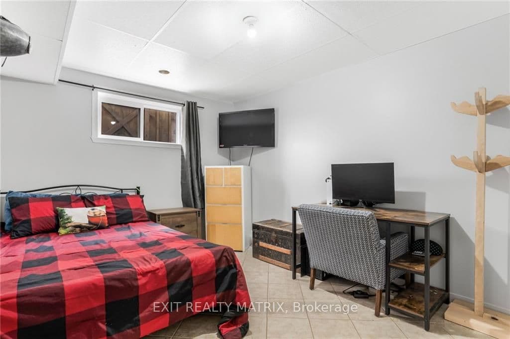 755 HIGGINSON Street photo 21