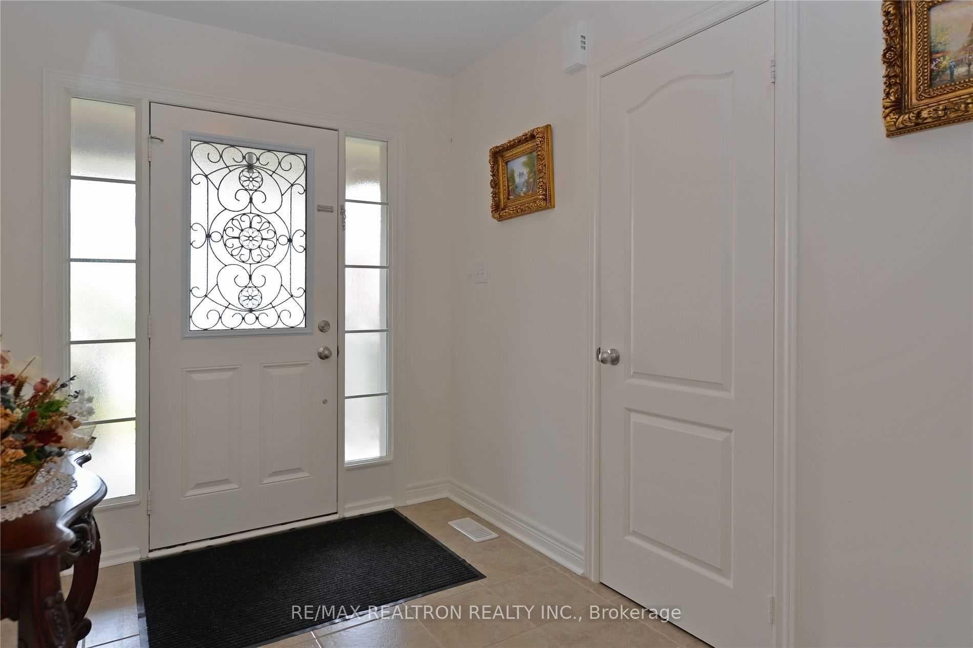 1684 Gower Drive photo 3