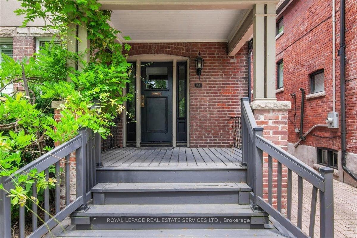 88 Pricefield Road Unit 2 photo 2