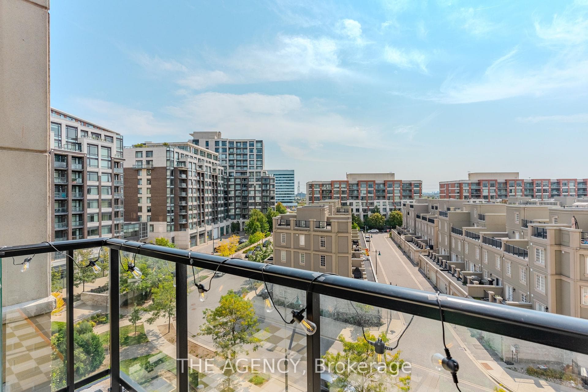 111 Upper Duke Crescent Unit 619 photo 21