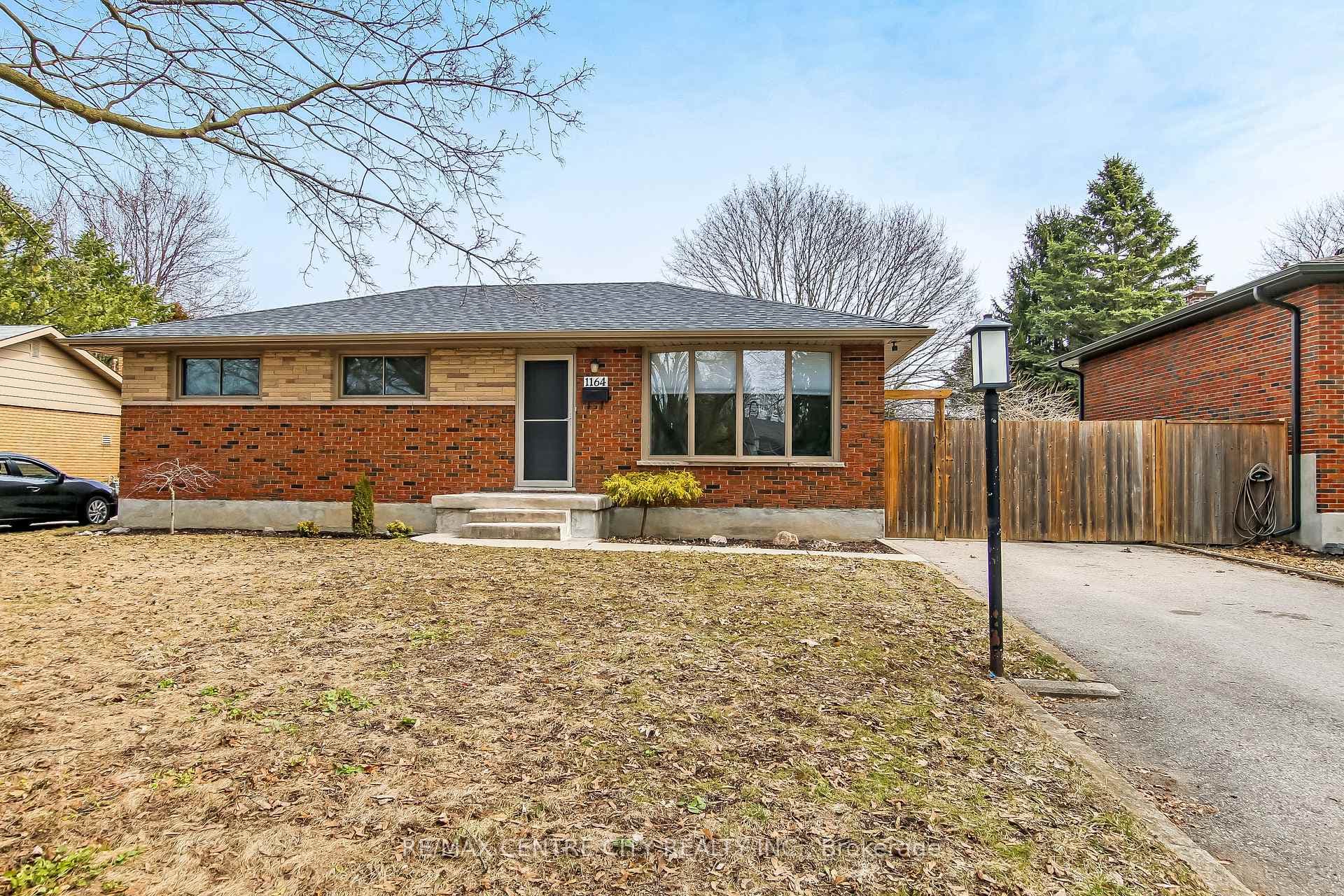 1164 Lancaster Street photo 1