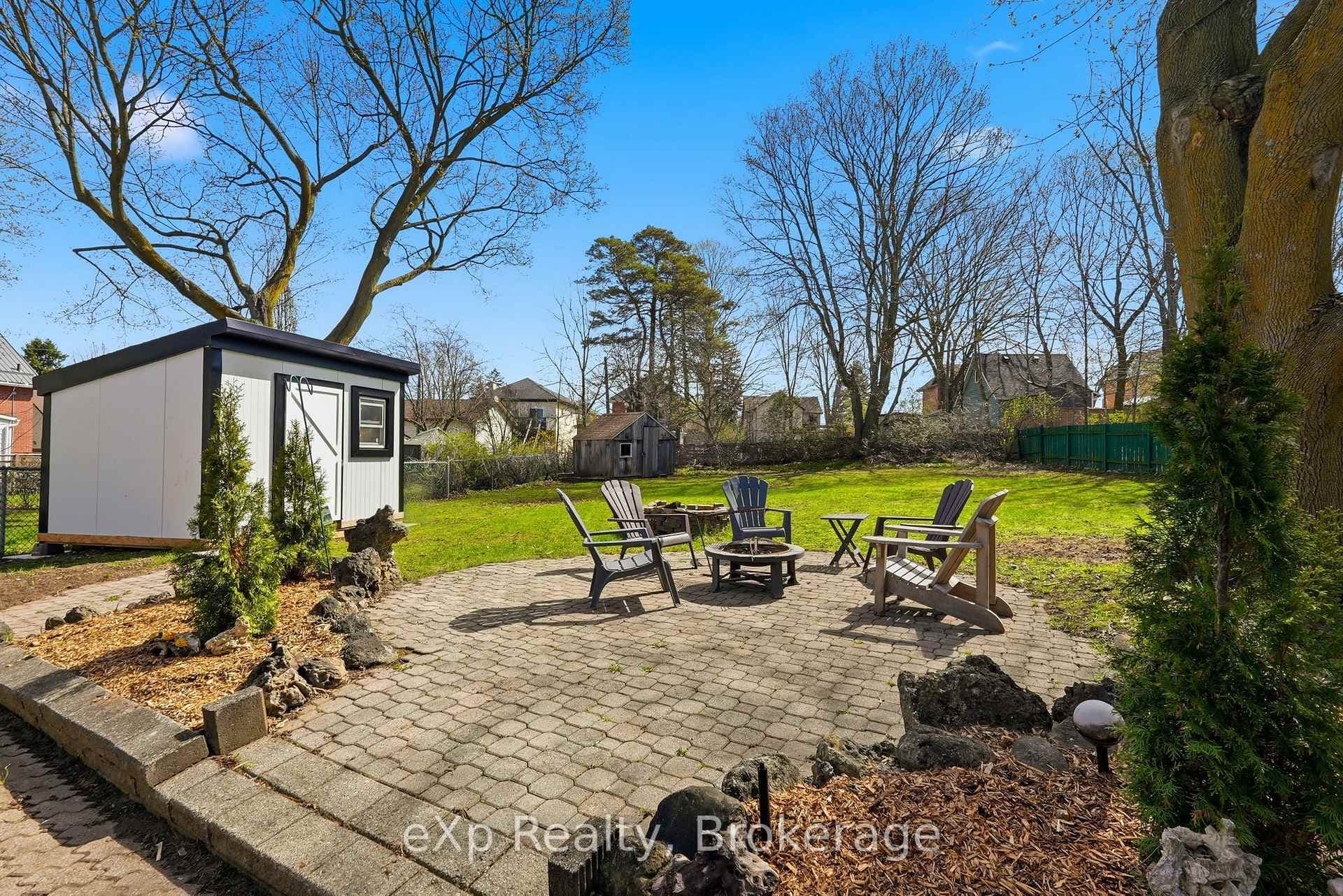 361 6th Avenue photo 28