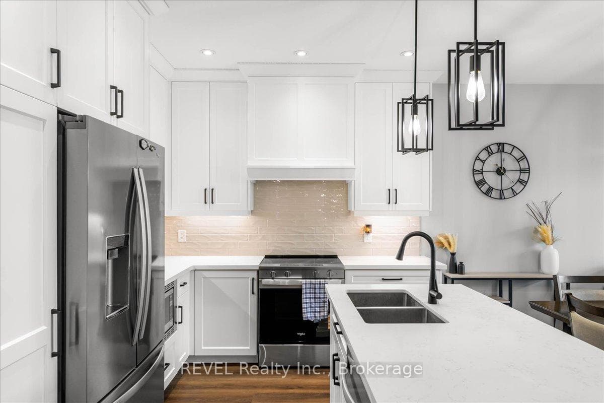 371 Argyle Avenue photo 7