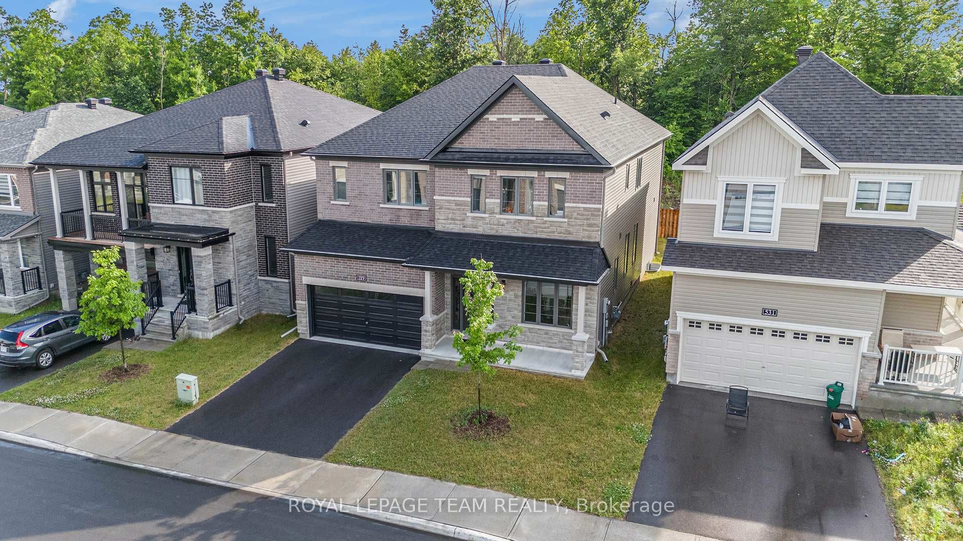 189 Lynn Coulter Street photo 33
