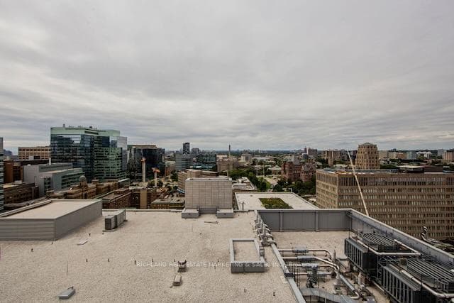 832 Bay Street Unit 2101 photo 39