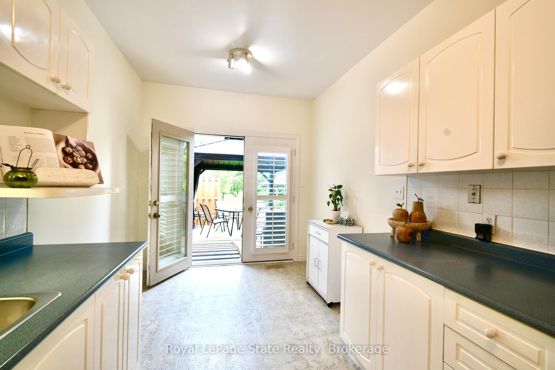 91 Twentyplace Boulevard photo 12