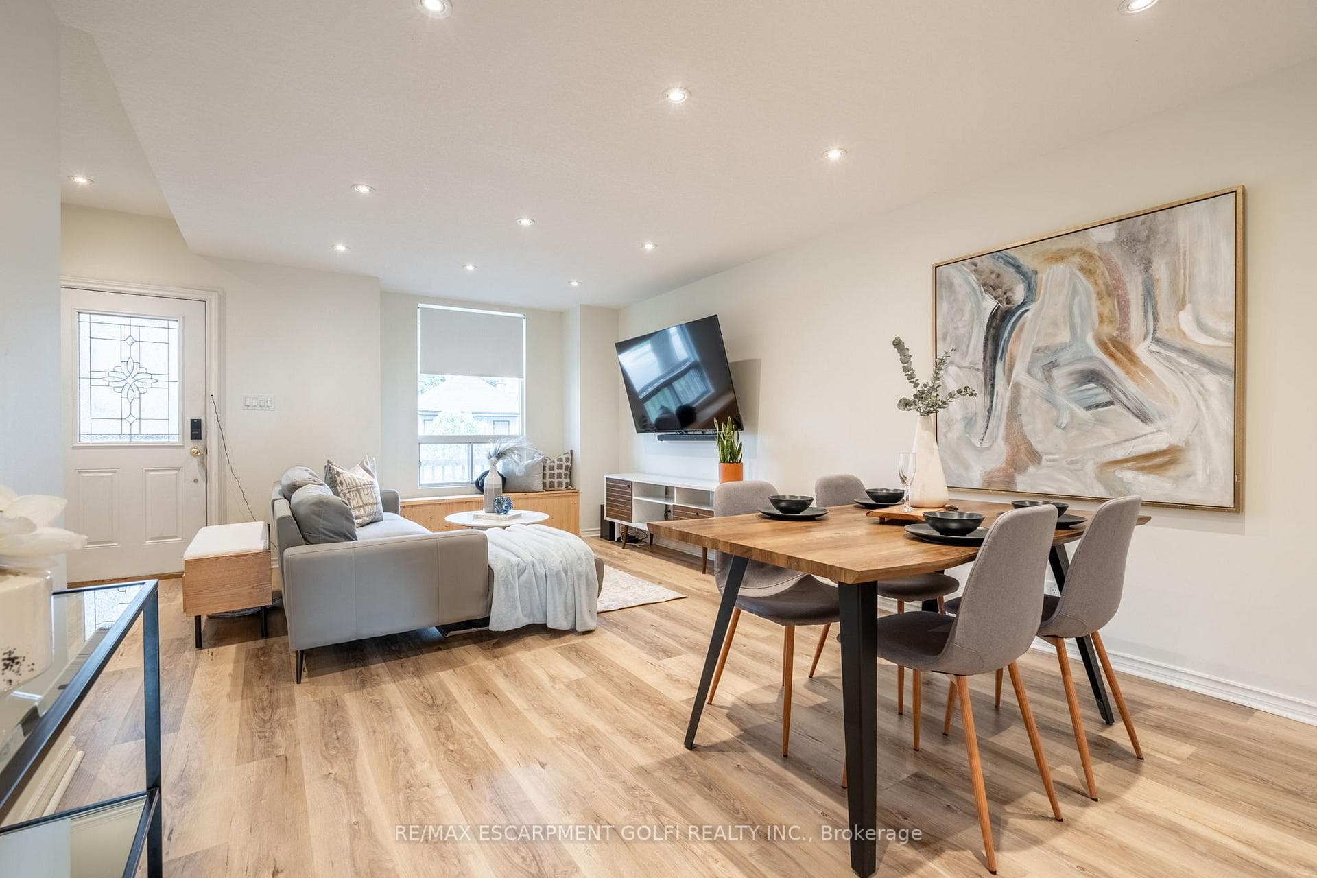 22 Bayfield Avenue photo 9