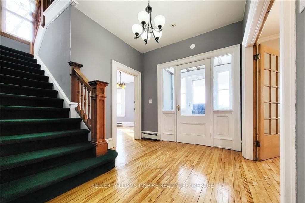 406 Algonquin Avenue Unit front photo 2