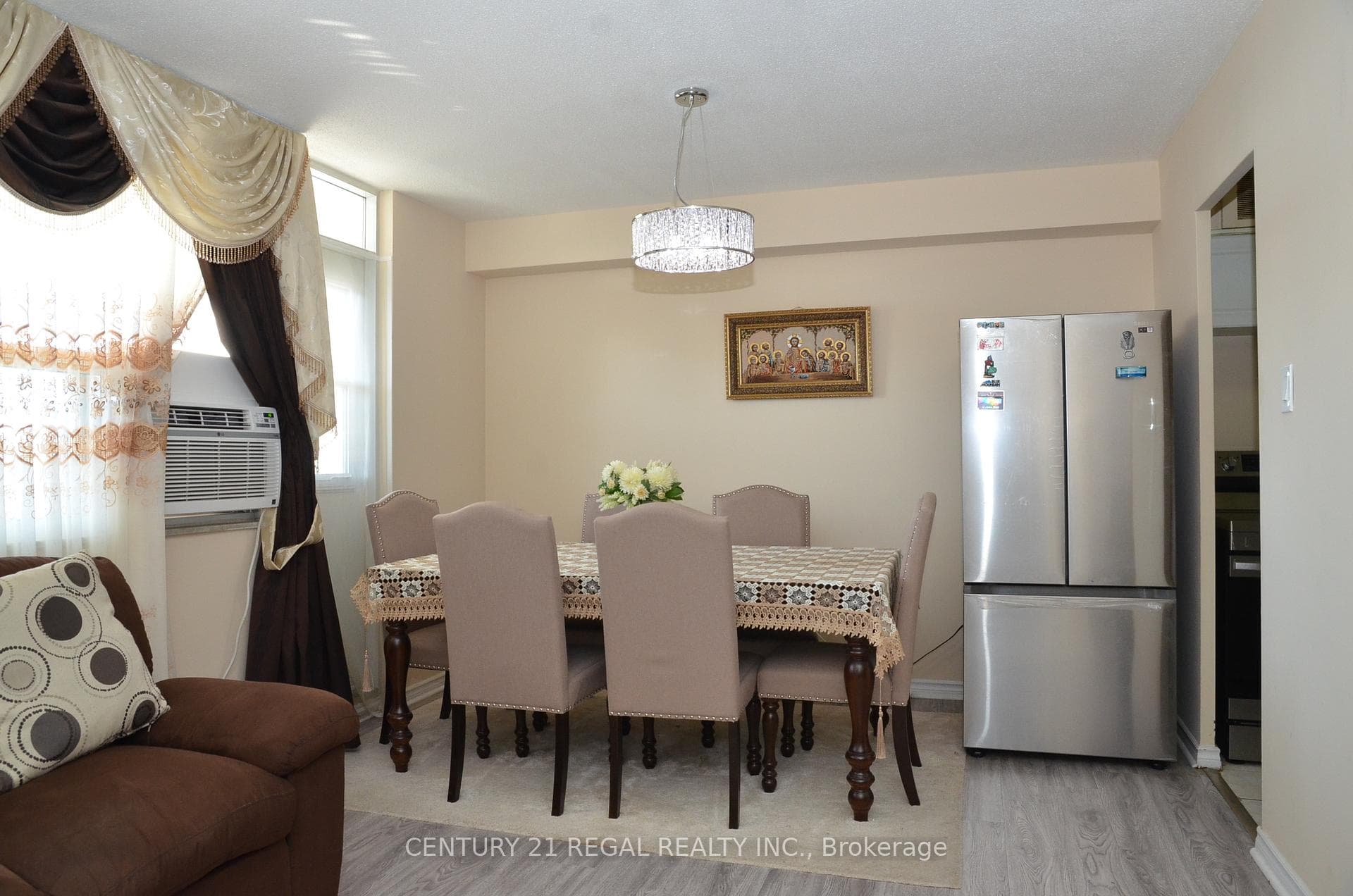 2550 Pharmacy Avenue Unit 312 photo 6