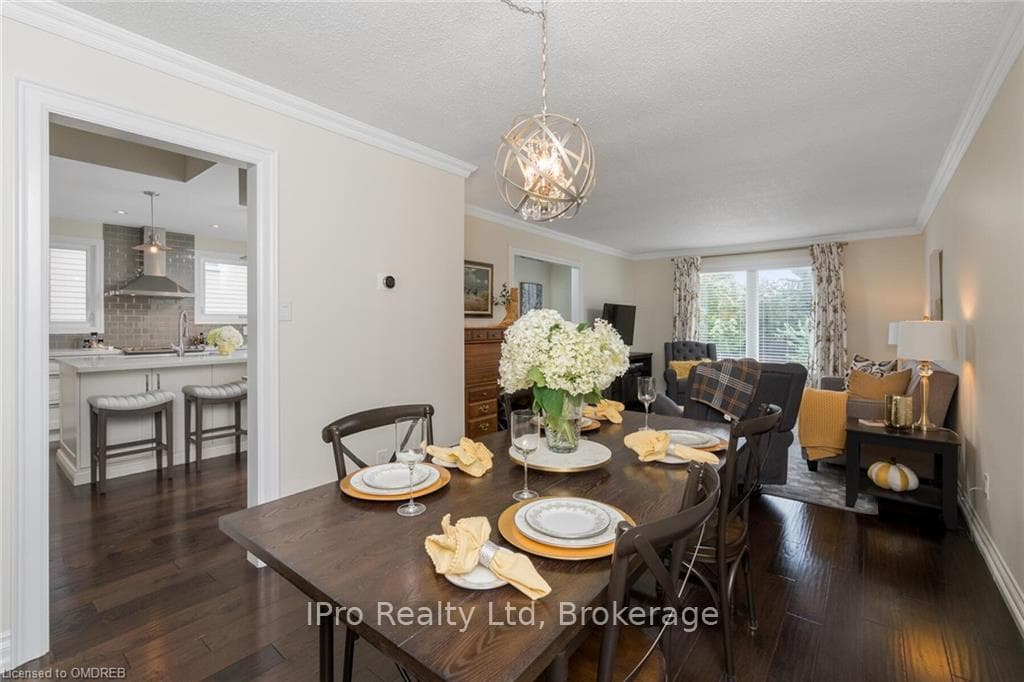 539 CONWAY Court photo 8