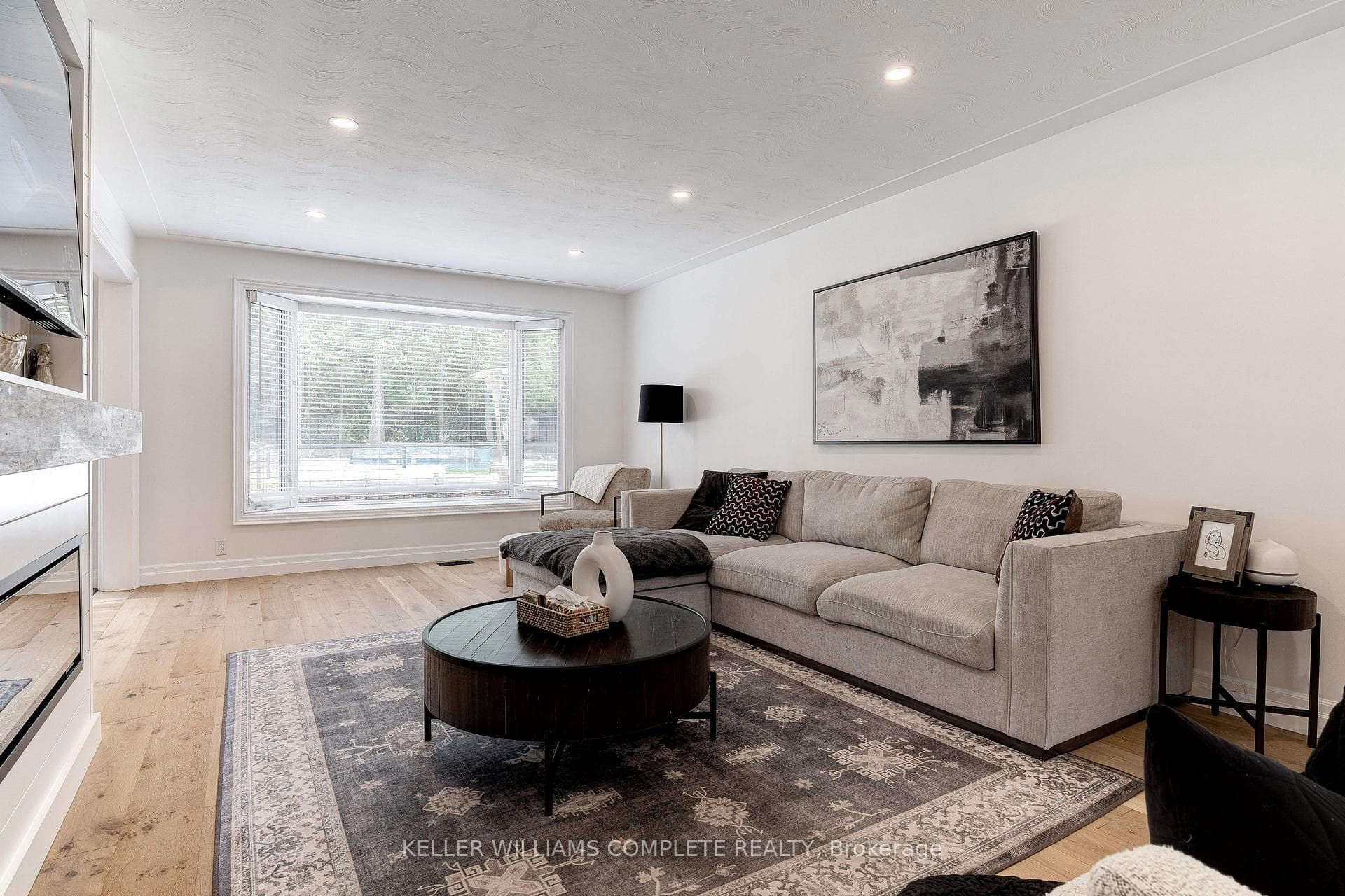 83 Mansfield Drive photo 6