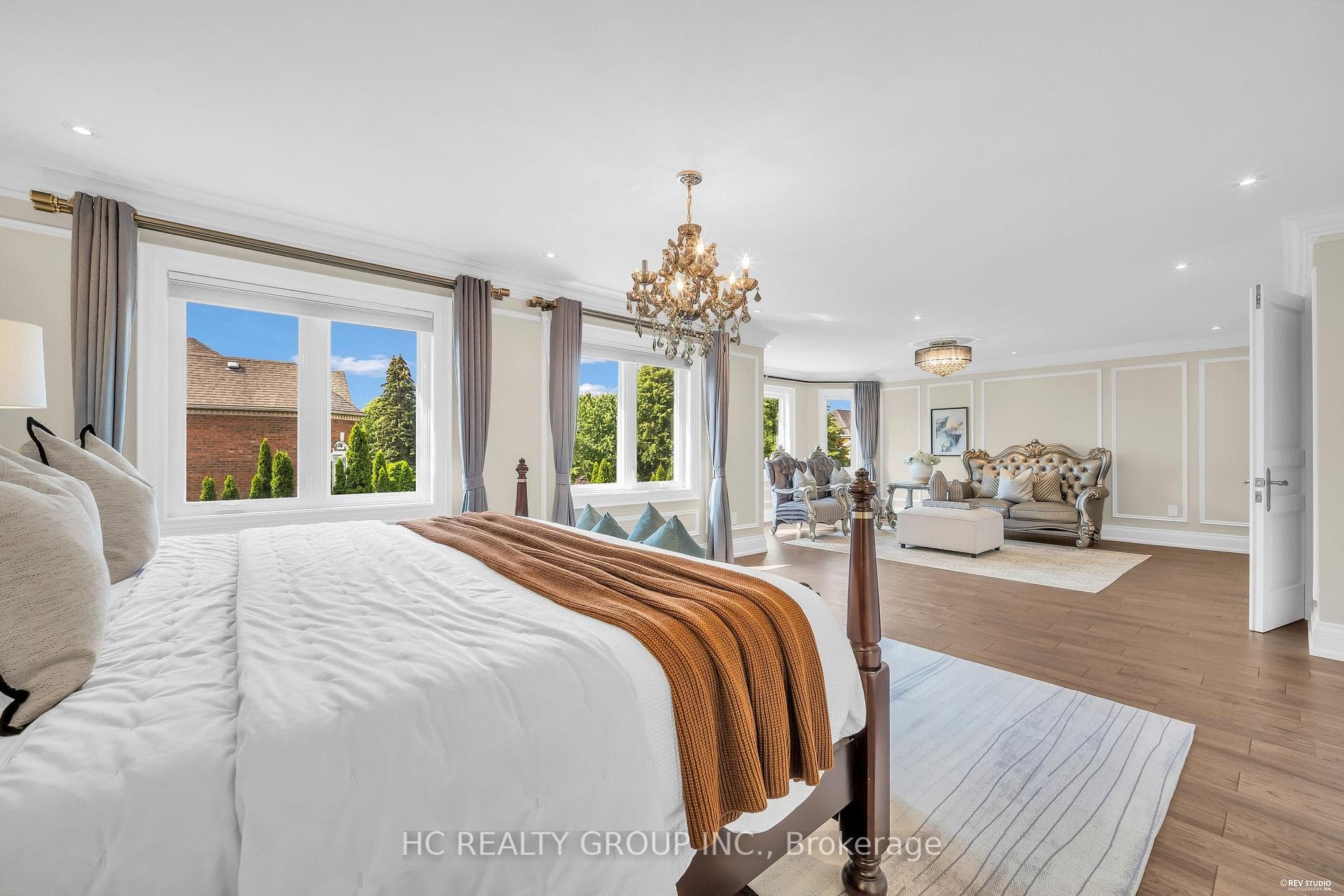 47 Hillhurst Drive photo 25