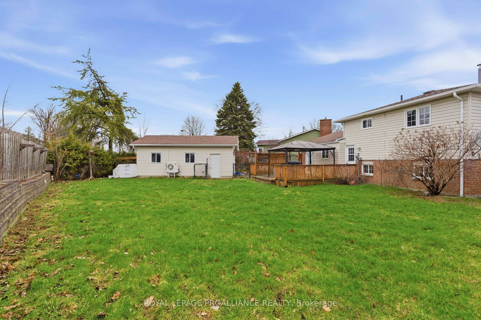 1306 Brockmount Place photo 31
