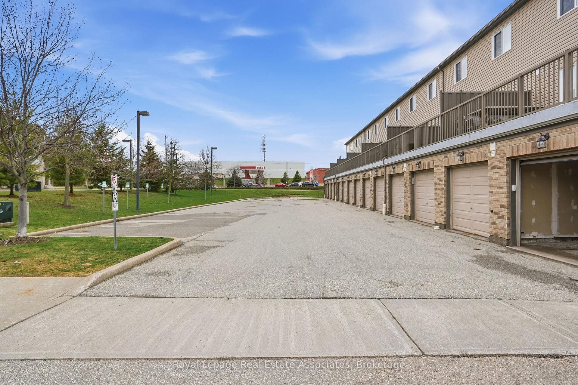 275 Old Huron Road Unit 16 photo 32