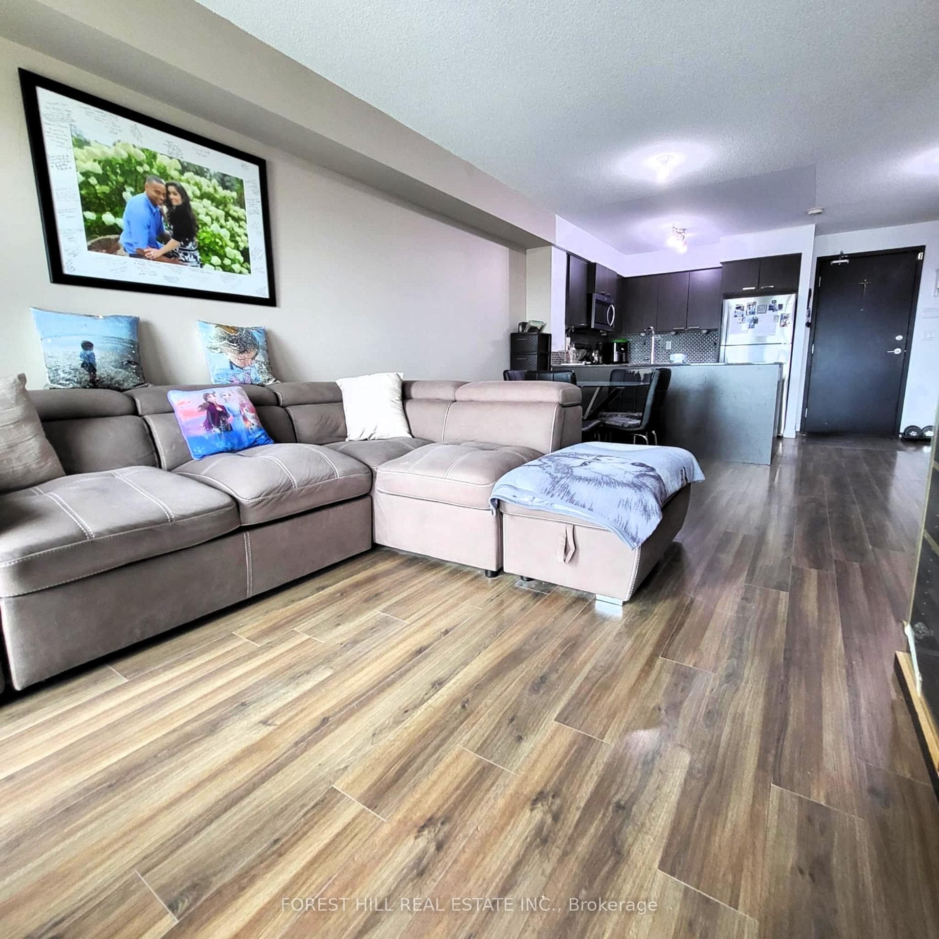 2150 Lawrence Avenue Unit 701 photo 10