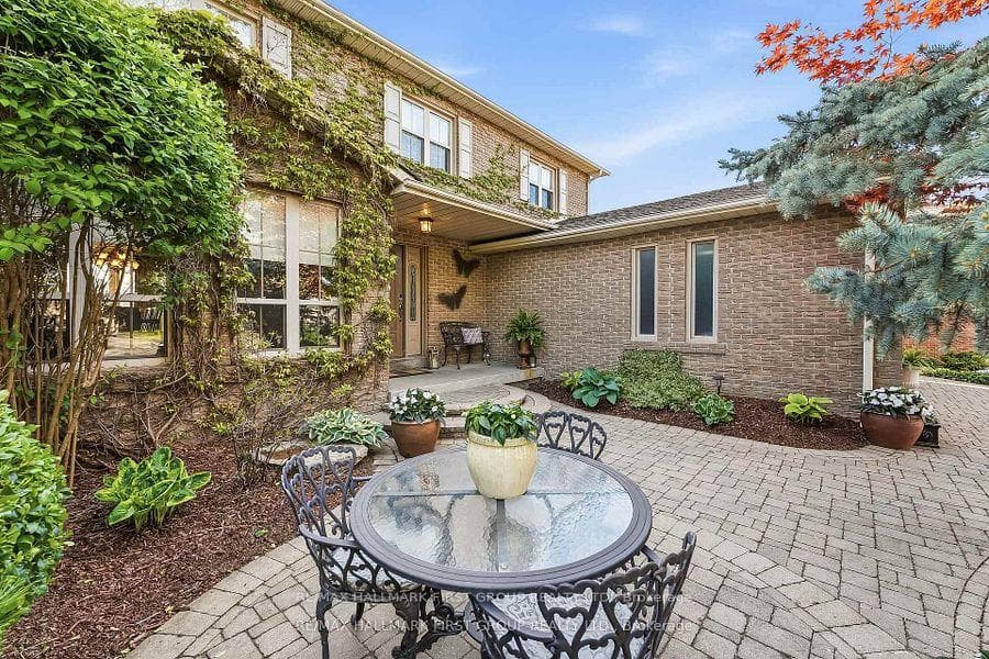 14 Ormandy Court photo 1
