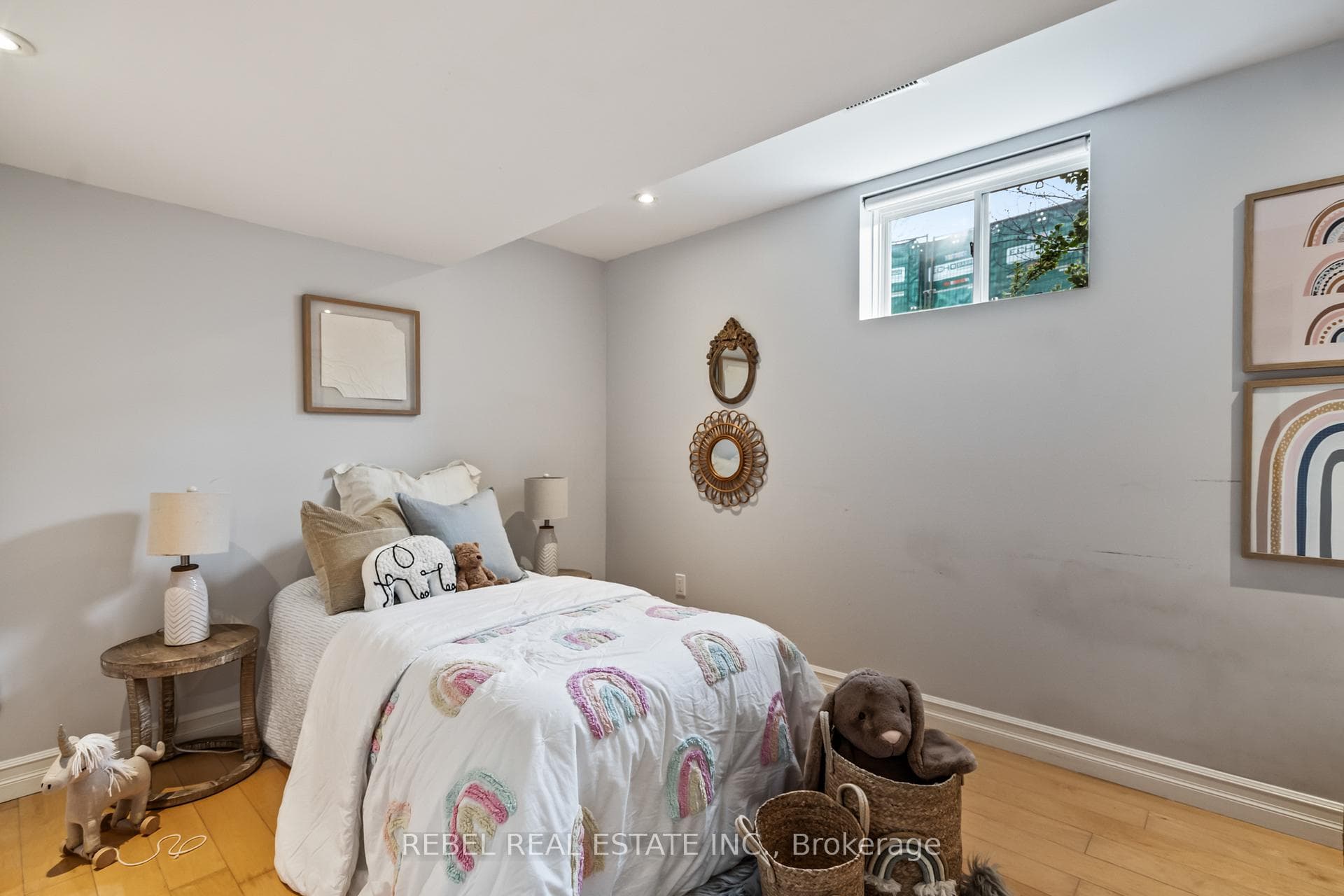 54 Sullivan Street photo 30