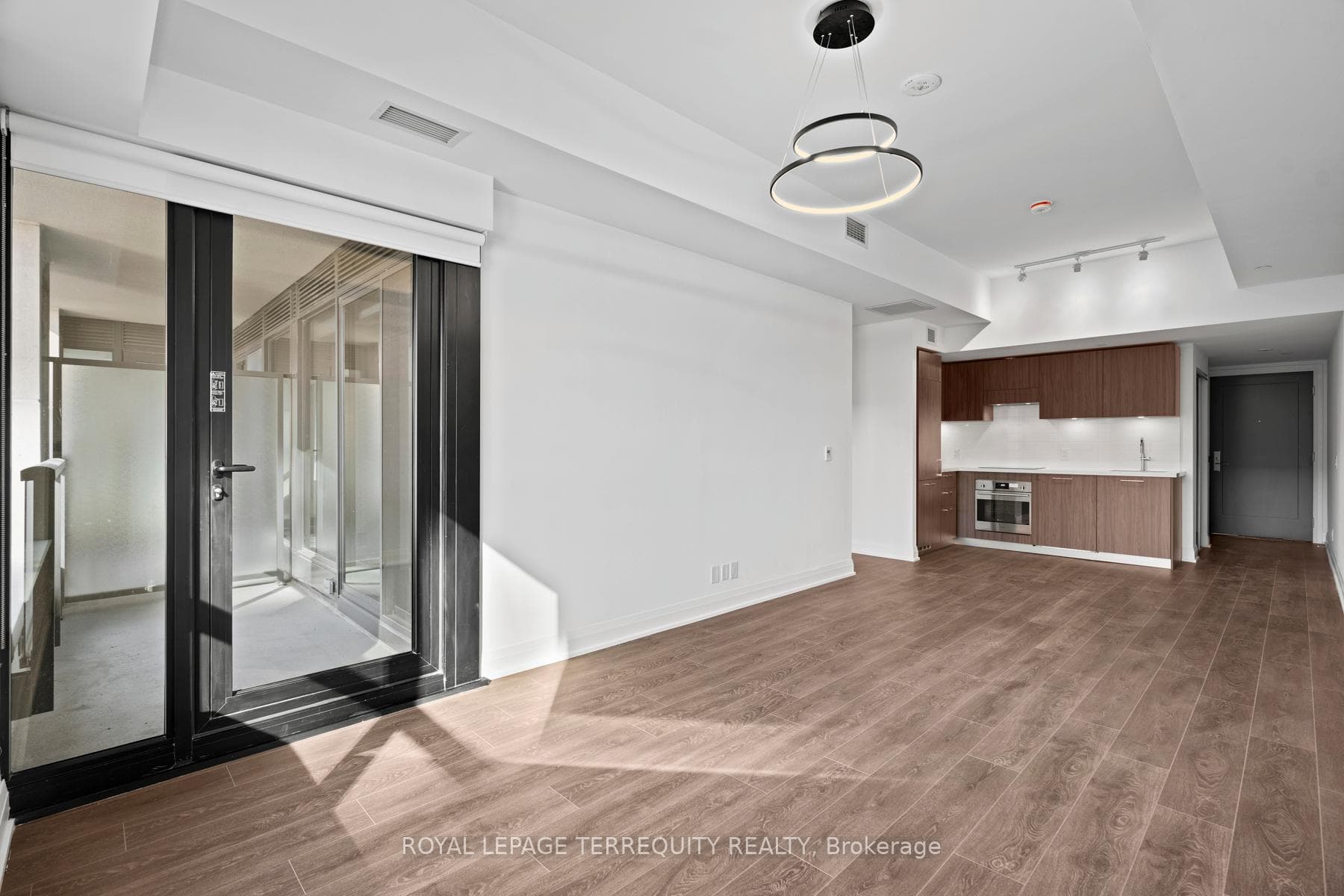 33 Frederick Todd Way Unit 627 photo 11