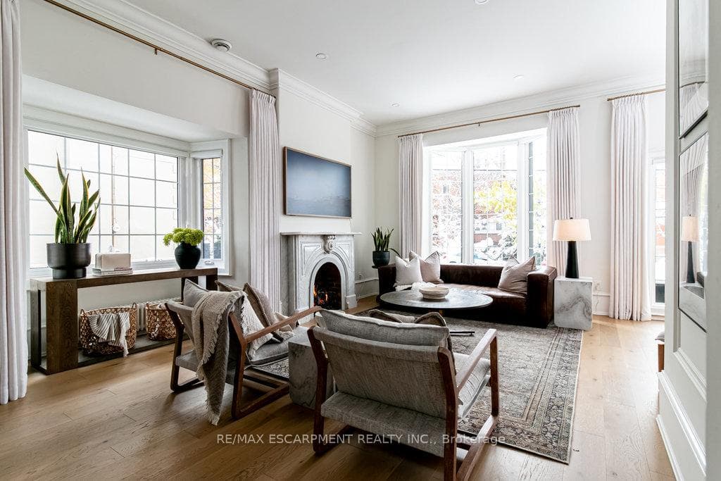 265 MacNab Street photo 11