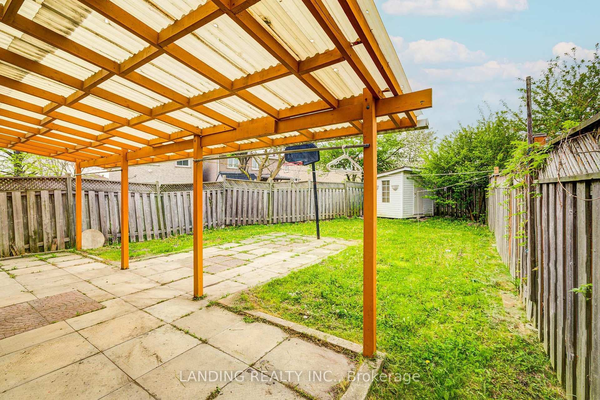 110 Cimmaron Street photo 32