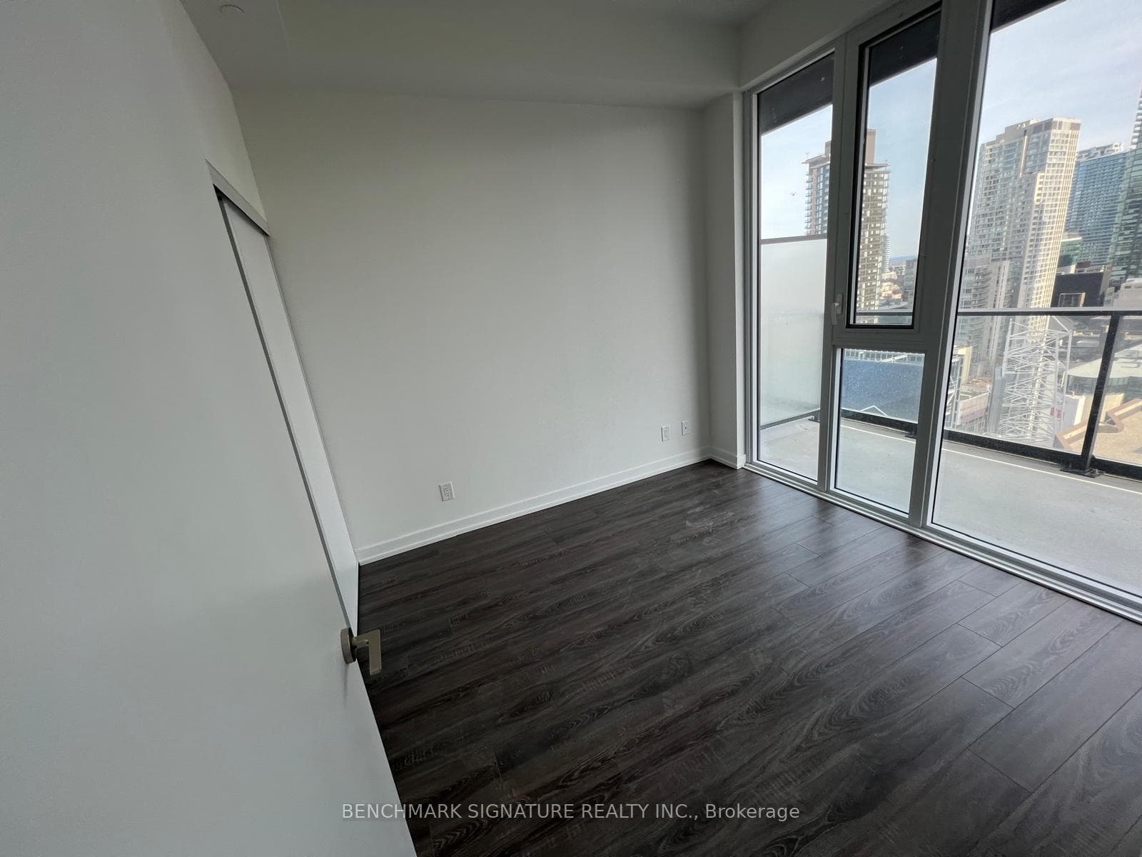 20 Edward Street Unit 2104 photo 5